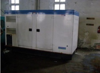 曲靖康明斯150kw大型柴油二手发电机组 曲靖康明斯150kw大型柴油二手发电机组